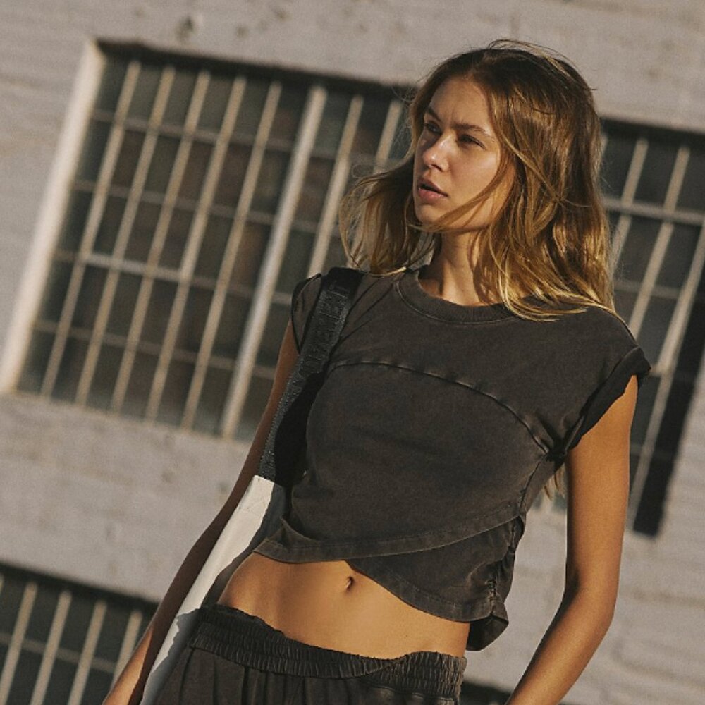 free people movement cropped hot shot crossover top - black - medium (m) NWT
